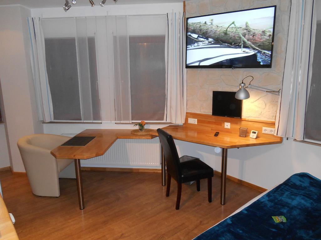 Warum Ins Hotel Neckarsulm Luaran gambar