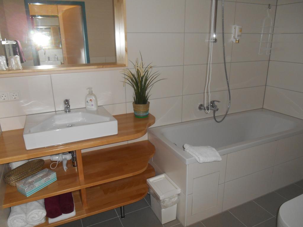 Warum Ins Hotel Neckarsulm Luaran gambar