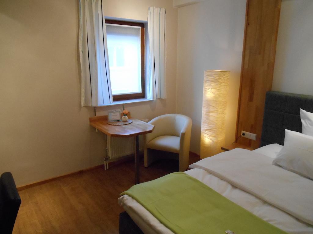 Warum Ins Hotel Neckarsulm Luaran gambar
